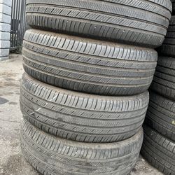 Vendo ‘Michelin 235/65/ar18 Las 4 Llantas Por $160