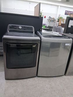 LG gas washer and dryer set