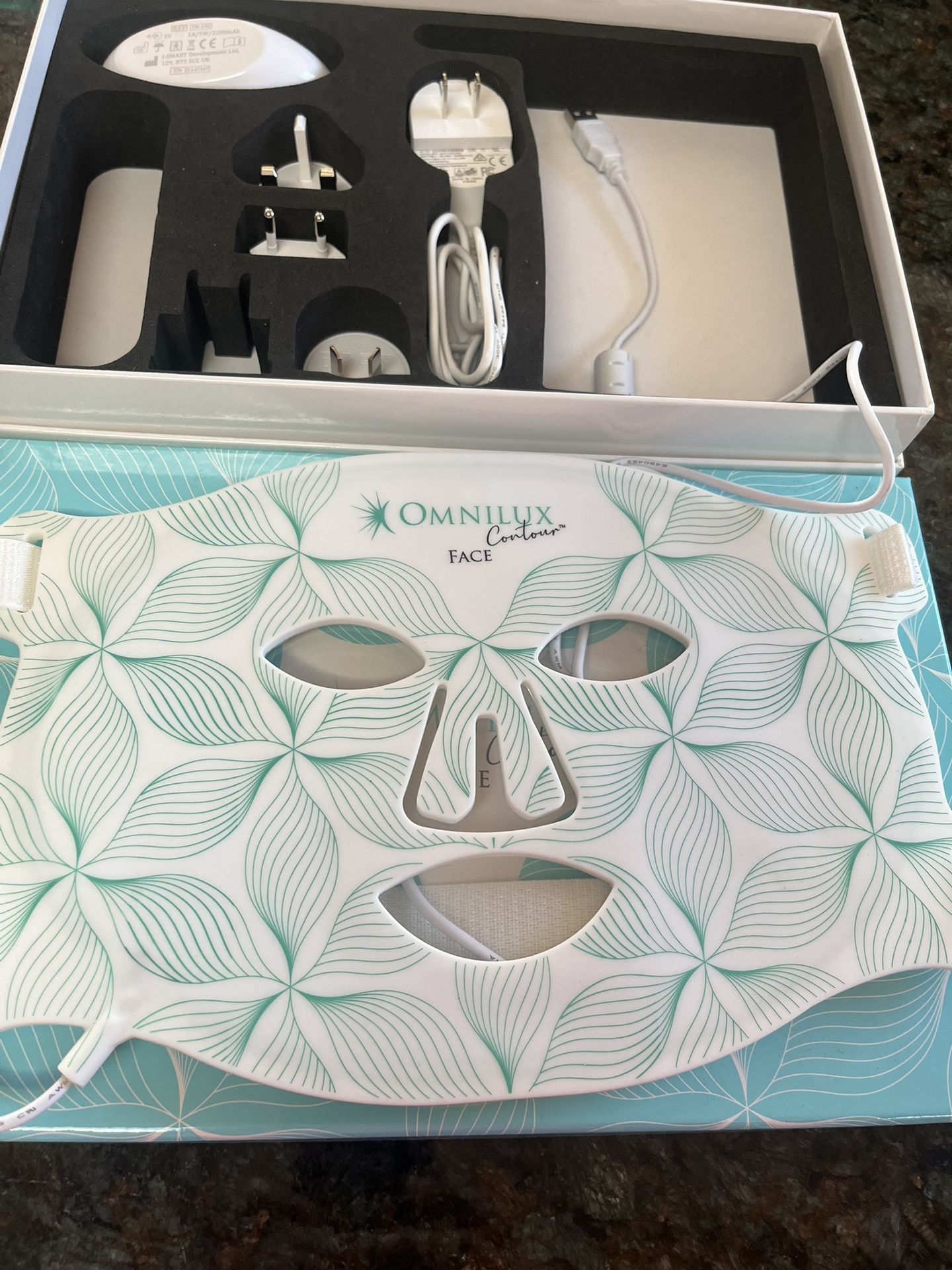 Omnilux Contour Face mask
