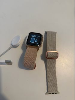 Rose Gold Apple Watch
