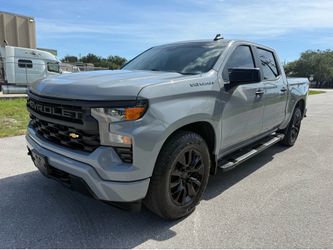 2025 Chevrolet Silverado Custom
