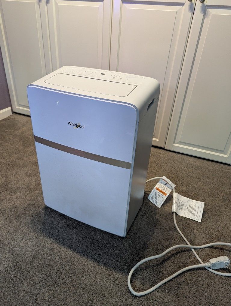 Whirlpool Portable AC with Brand New Window Installation Kit 8000 BTU