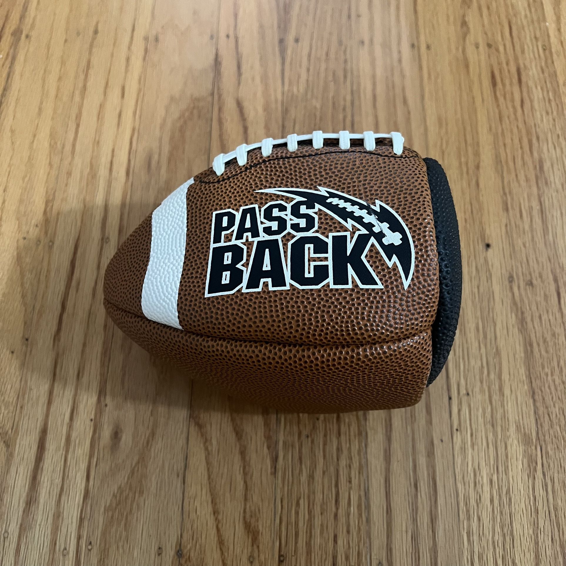 Pass back Football