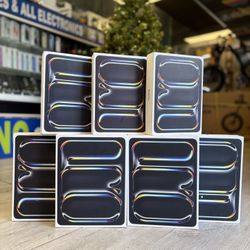 iPad Pro 13 inch & 11 inch M4 Chip Available (Unlocked) (Take It Home In Payment/ llévatelo a casa en pagos) 