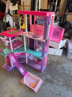 Barbie dream house