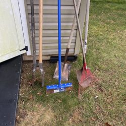 Gardening Tools Digging And Scraping 
