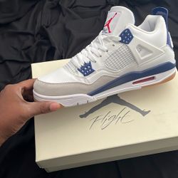Jordan 4 SB
