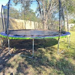 18ft Diameter Trampoline 