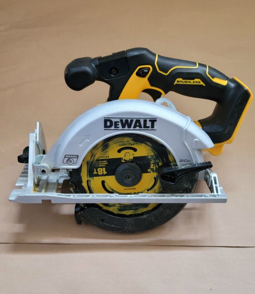 DEWALT 20-Volt MAX Cordless Brushless 6-1/2 in. Circular Saw