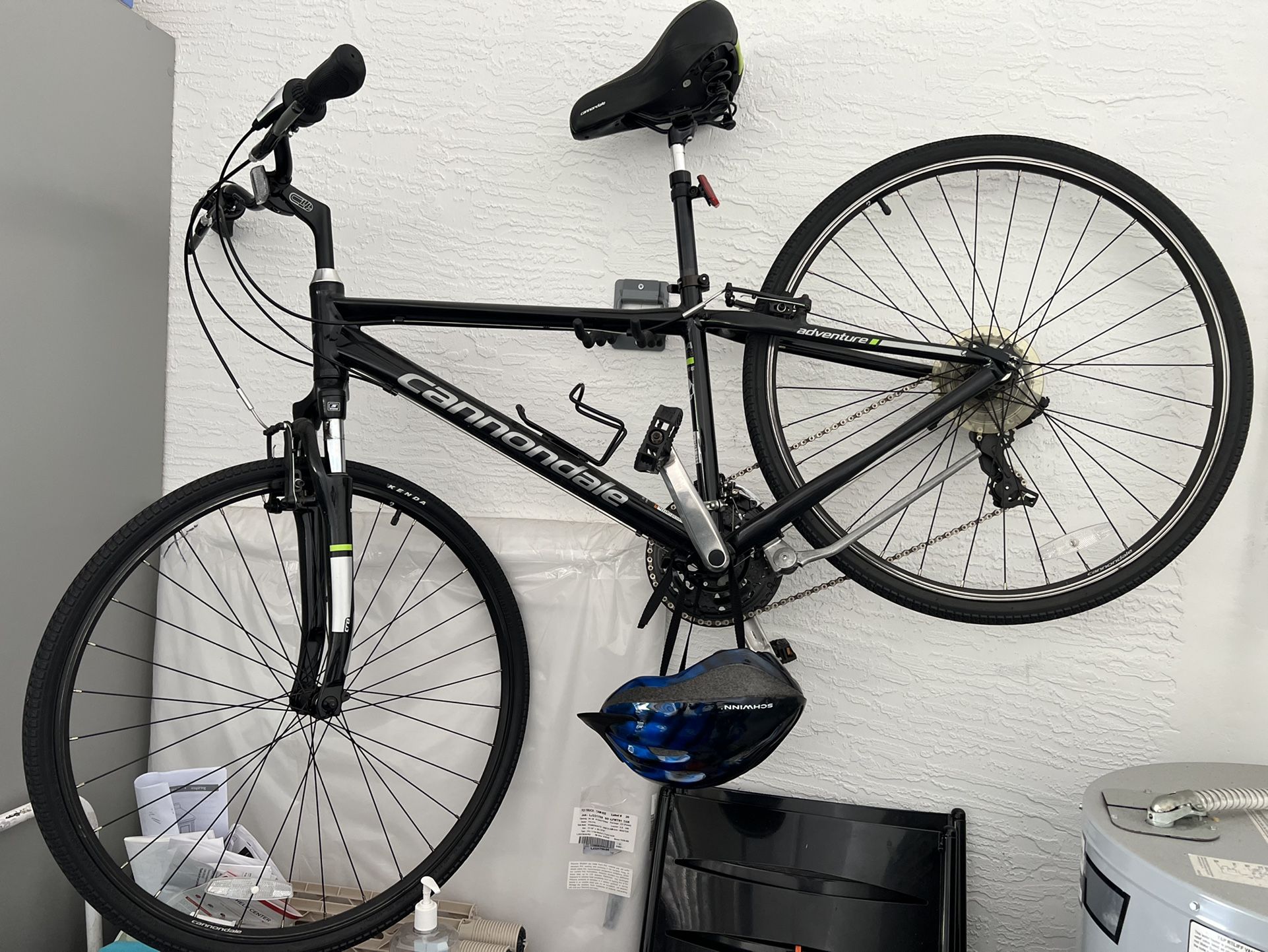 Cannondale Hybrid Bike/Bicycle $300