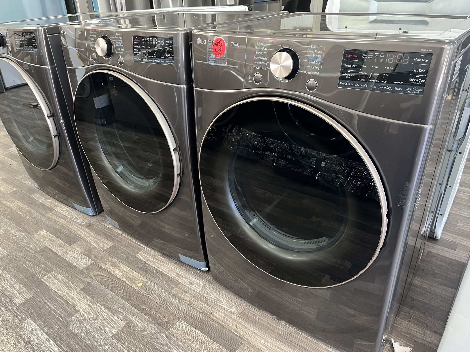 Mother’s Day Sale / LG Stackable Front Load Gas Dryer On Sale