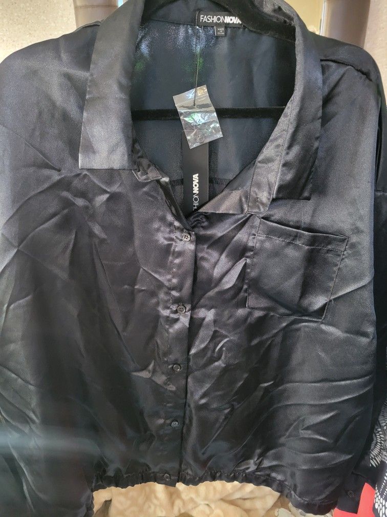 Woman BLACK (Silky) Dressy Shirt (3X)