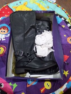 Madden Girl Size 8.5 Low Heel Boots