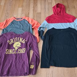 Boys Large Long Sleeve Tee's 