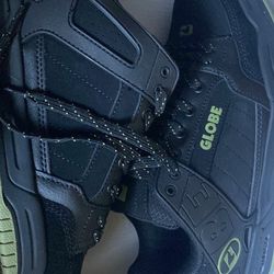 Globe Black And Green Sneakers 