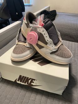 Air Jordan 1 low reverse mocha