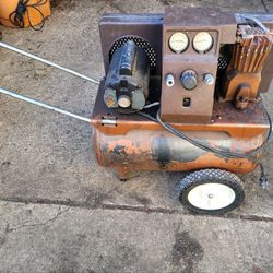 Vintage  Air Compressor and Paint Sprayer 