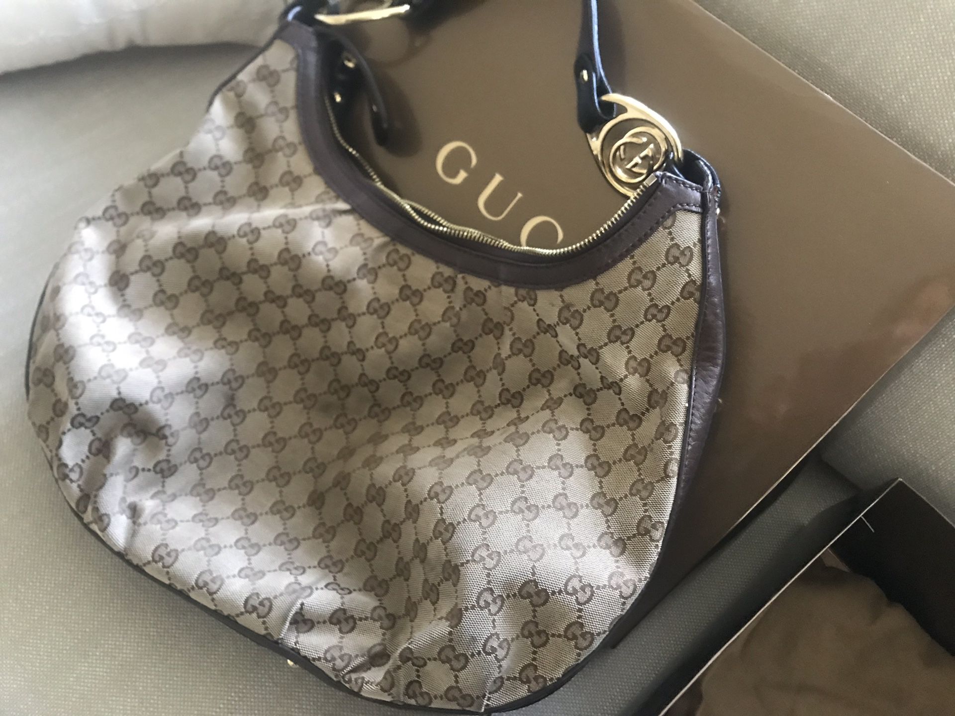 Gucci shoulder bag
