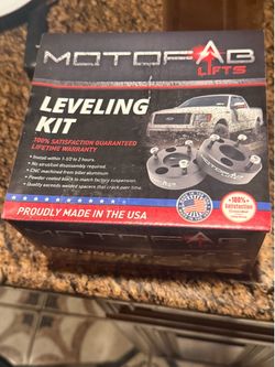 Toyota Tacoma leveling kit