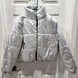 Ladies Metallic Silver Cropped Puffer Jacket
