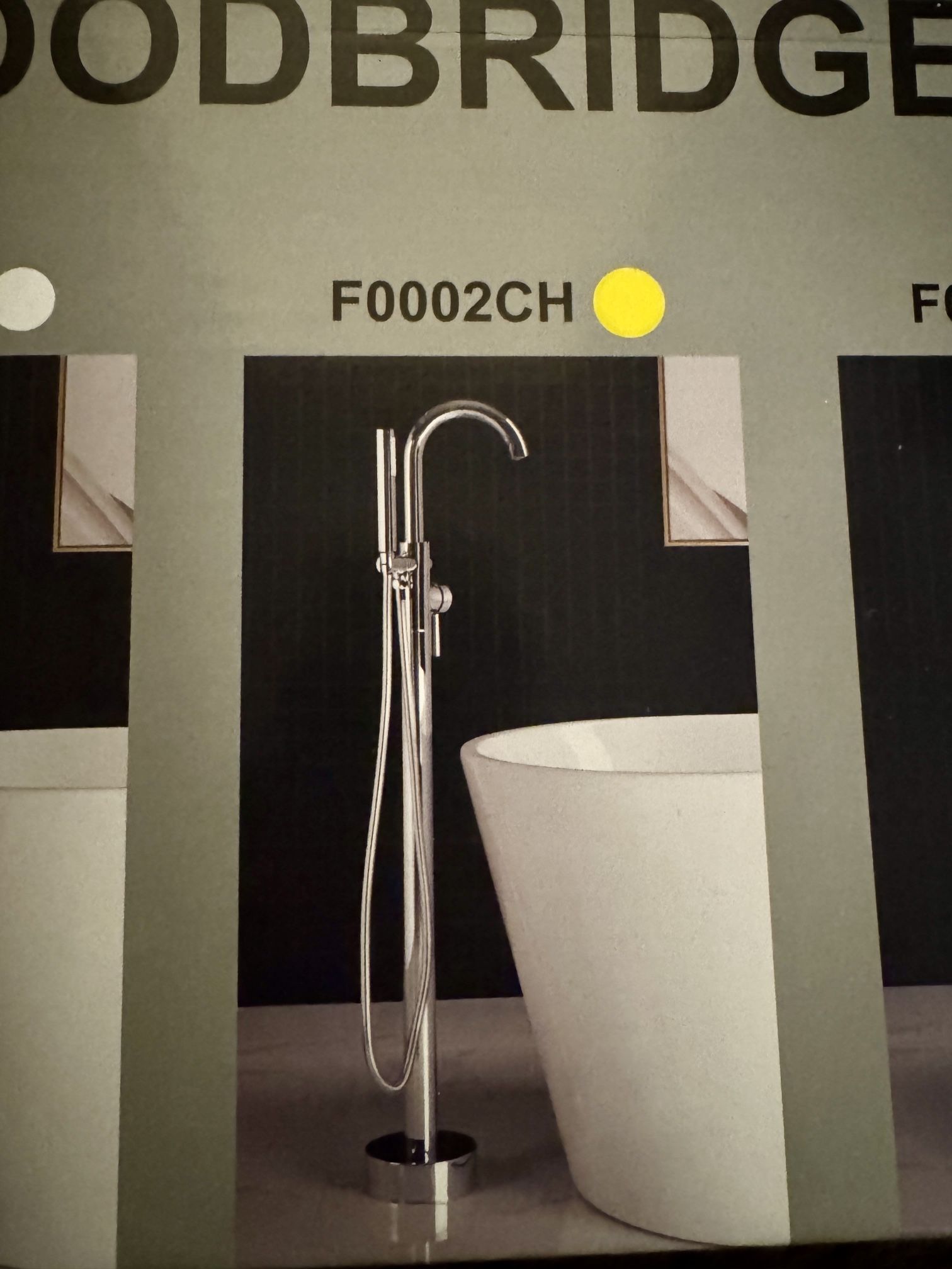 Woodbridge Frankfurt Chrome 1-handle Swivel Bathtub Faucet With Shower