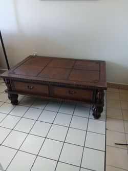 Mesa de centro de sala pura madera con dos gavetas