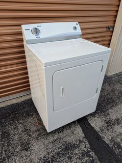 Dryer Kenmore (electric) LIKE NEW . DELIVERY AVAILABLE.