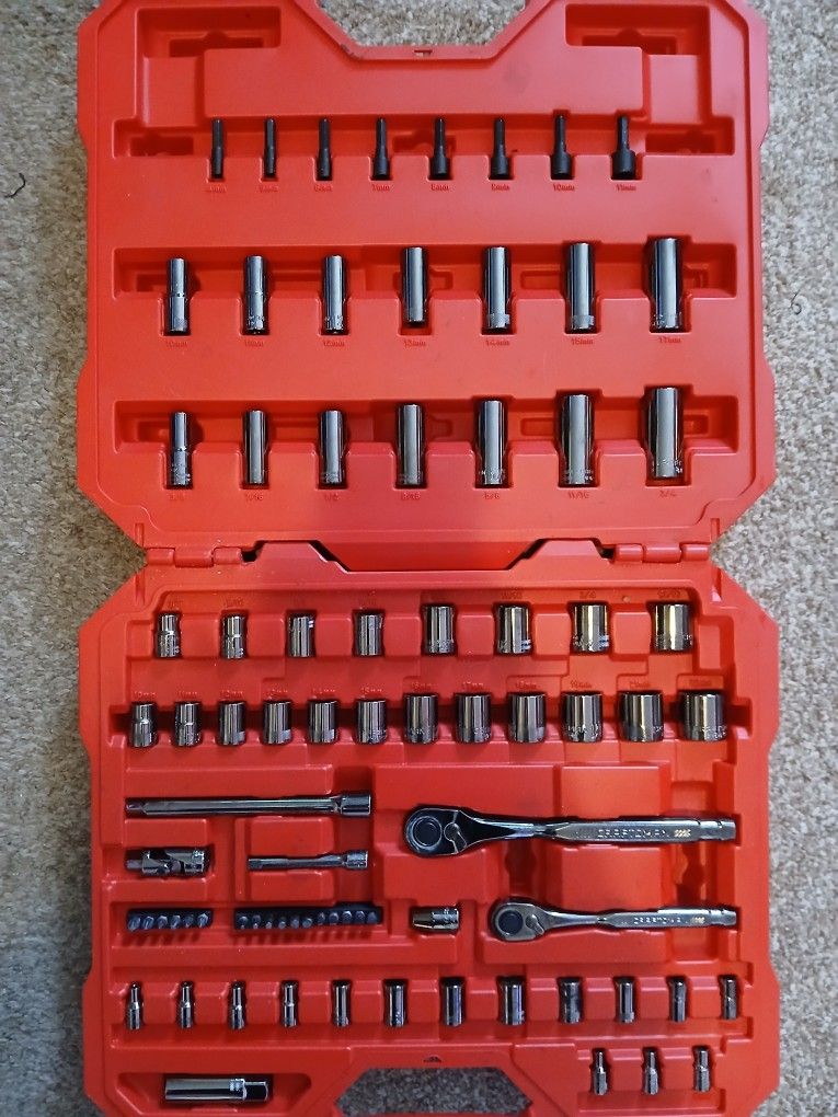 81pc Craftsman Tool Set