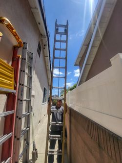 28 FEET EXTENTION FIBERGLASS LADDER
