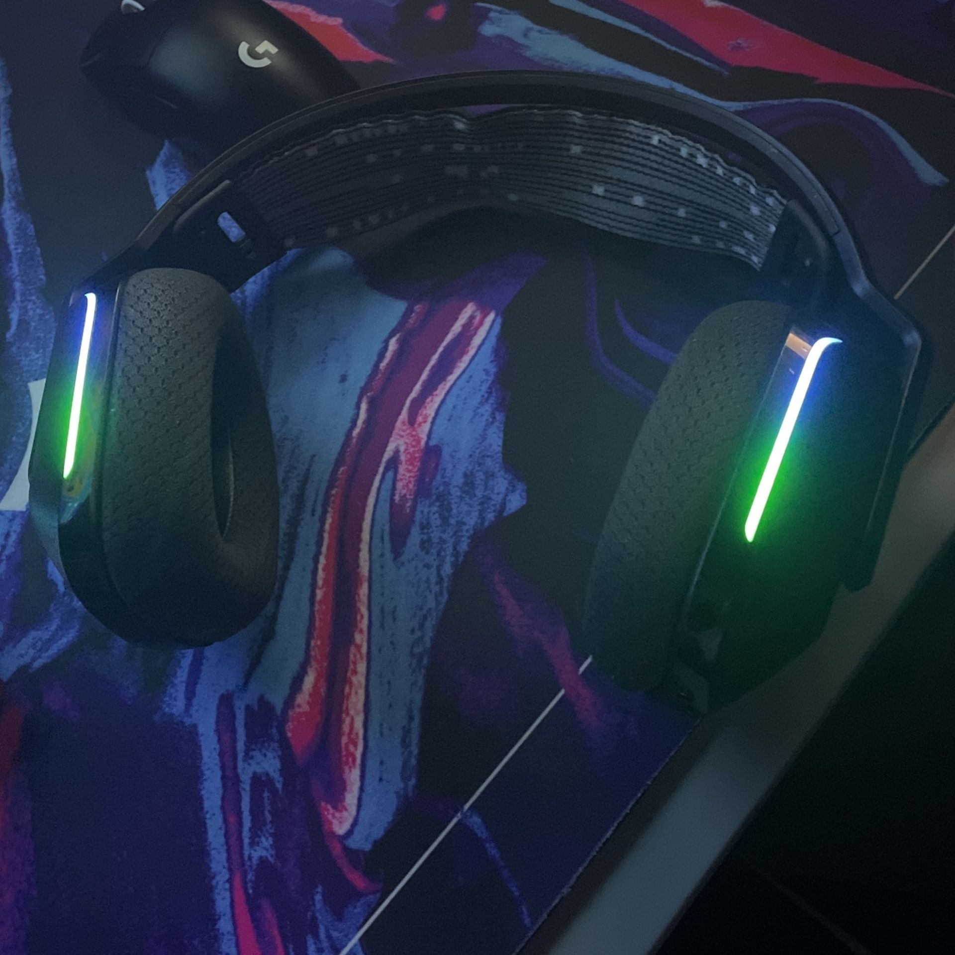 G733 Wireless Gaming Headset 