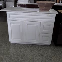 White Victora Vanity