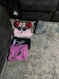 Each Item Are 4 Backs Each Shorts , Skirts, Long /short Shirts, Dresses, Leggings, Pants