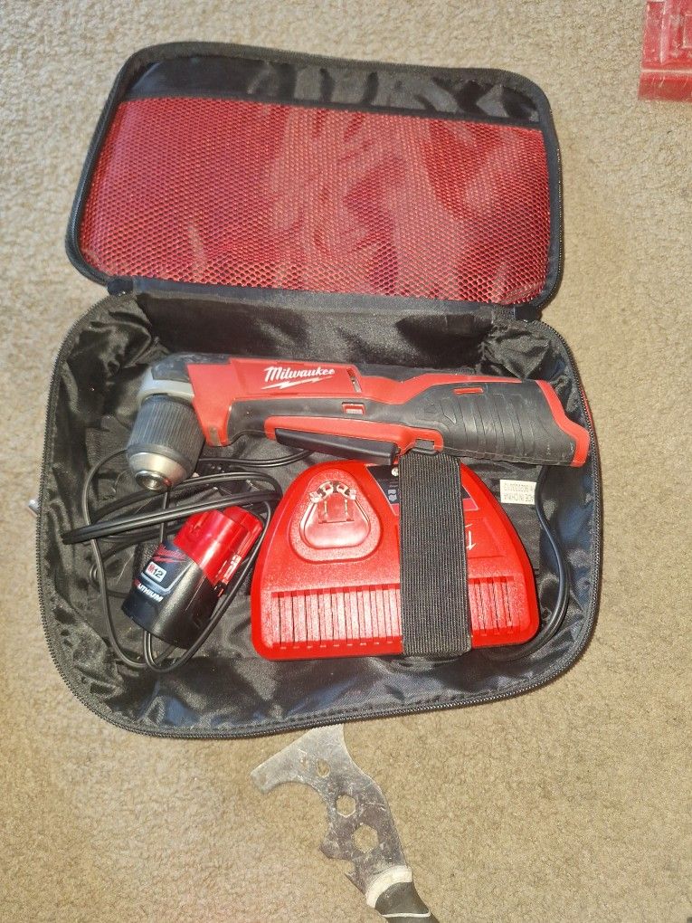 Milwaukee M12