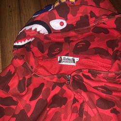 A BATHING APE SWEATER 🦍🎯