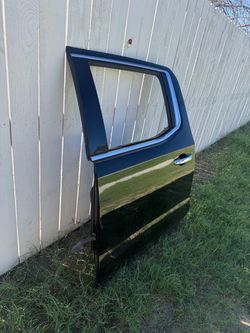 2019-2026 chevy silverado door