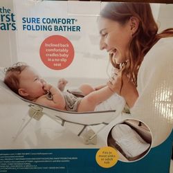 Folding Baby Bather