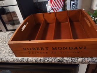 WOODEN BOX STORING AND SERVING WINE./ By  ROBERT MINDAVI PRIVATE SELECTION, WINE.