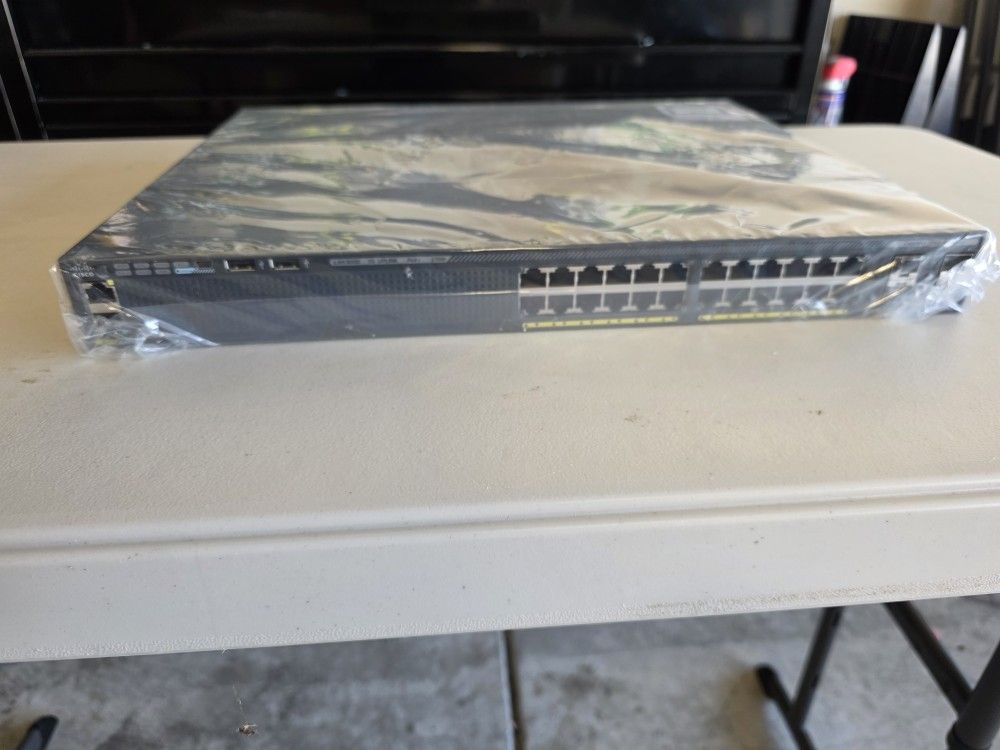 Cisco switches C2960-X-24PS-L