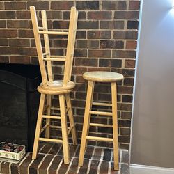 4 wooden Stools