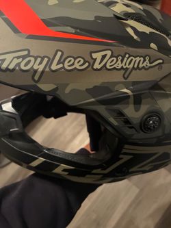 Troy Lee camo designs helmet black fox helmet