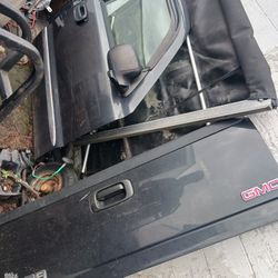 01 GMC Sierra Parts