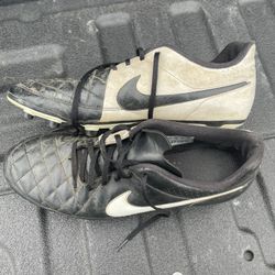 Nike Cleats Used