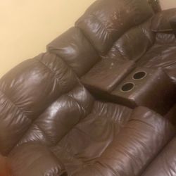 Recliner chair￼