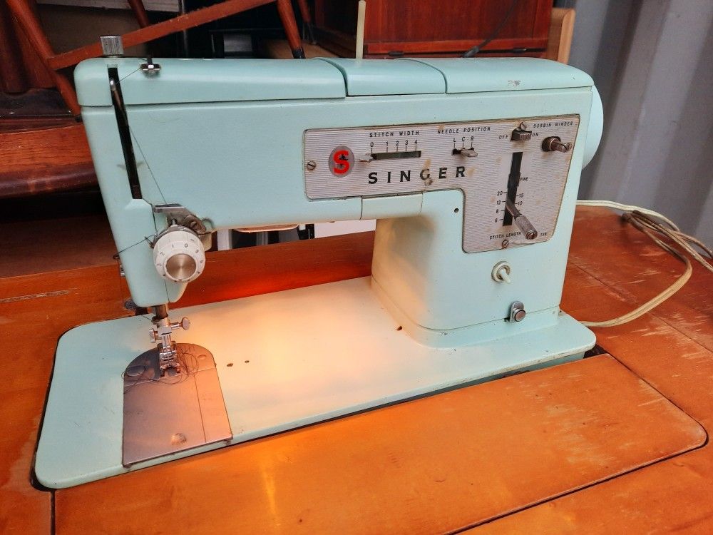 VintGe Singer Model 338 Sewing Machine