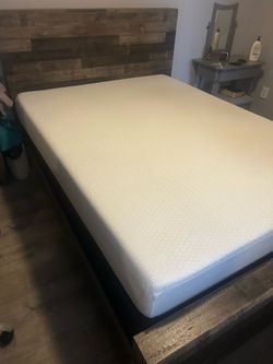 Queen size bedroom set