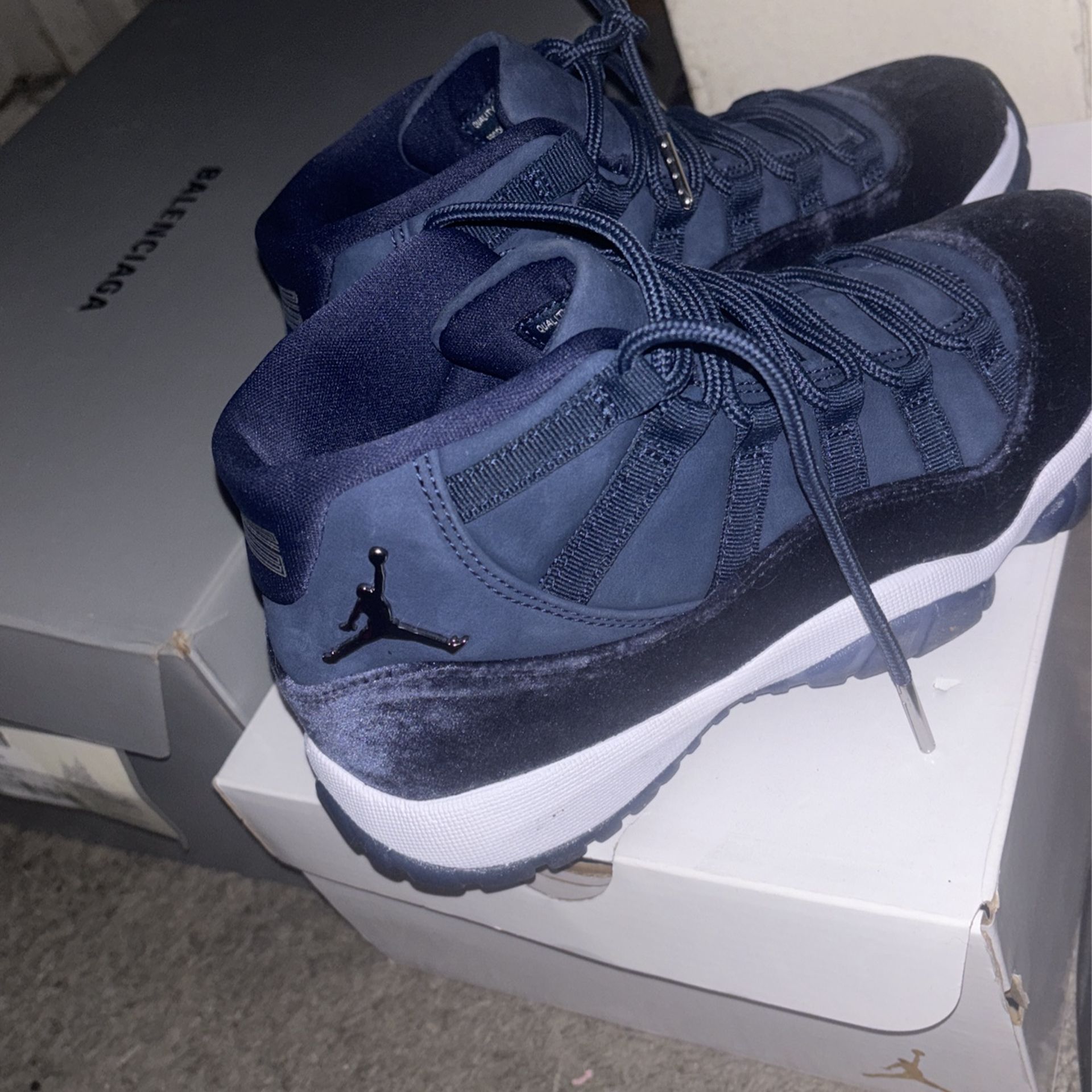 Midnight Jordan 11s