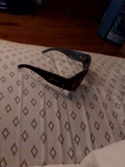 Guess sun glasses