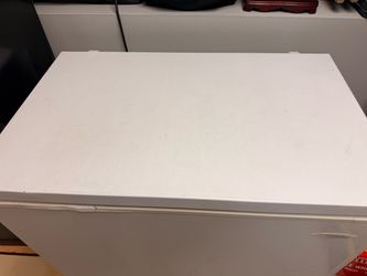 Chest freezer 10 cubic feet