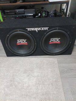 MTX Audio Terminator Dual 12" Subwoofers in Enclosure (TNE212D) - 1200W