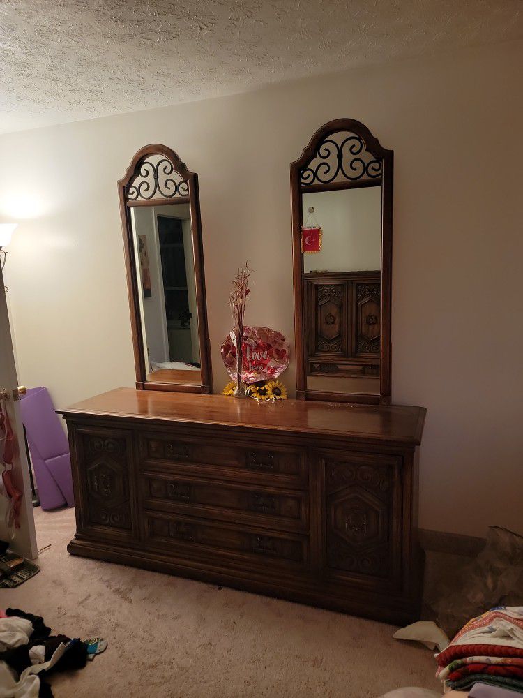Burlington Home Furniture With 2 Mirrors Including 